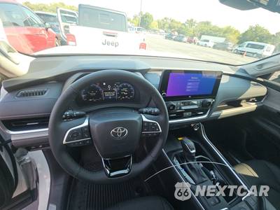 2026 Toyota Grand Highlander Limited - zdjęcie 17 z 26 - miniatura