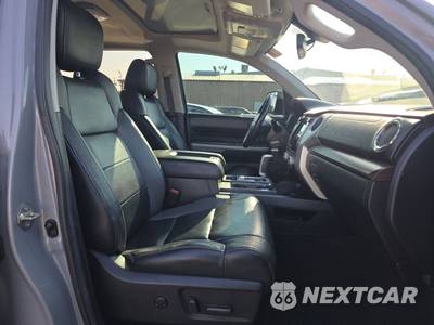2020 Toyota Tundra Limited Crew Cab Short Bed - zdjęcie 8 z 30 - miniatura