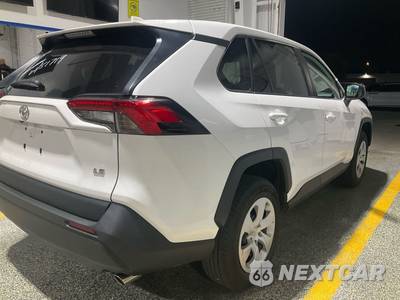2025 Toyota RAV4 LE - zdjęcie 3 z 6 - miniatura