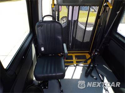 2020 Mercedes-Benz Sprinter 2500 Passenger Van High Roof 170.0" WB - zdjęcie 20 z 42 - miniatura