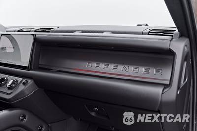 2025 Land Rover Defender 110 OCTA - zdjęcie 49 z 50 - miniatura
