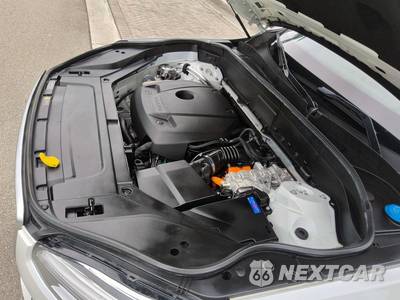 2016 Volvo XC90 Plug-In Hybrid T8 R-Design - zdjęcie 51 z 51 - miniatura