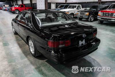 1994 Chevrolet Impala SS - zdjęcie 3 z 27 - miniatura
