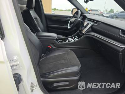 2023 Jeep Grand Cherokee Altitude - zdjęcie 8 z 26 - miniatura