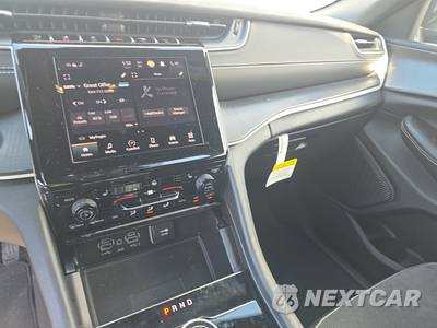 2023 Jeep Grand Cherokee Altitude - zdjęcie 11 z 24 - miniatura