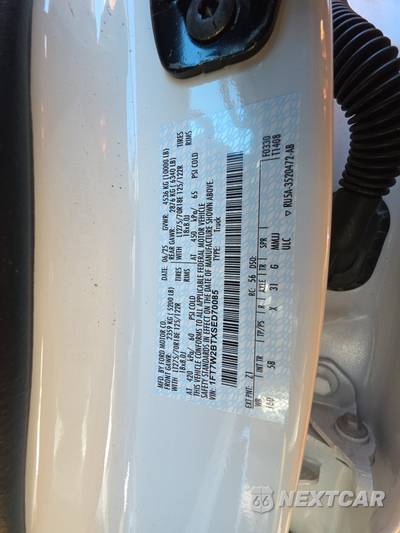 2025 Ford Super Duty F-250 Lariat Crew Cab Medium Bed - zdjęcie 14 z 24 - miniatura