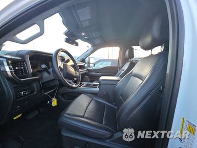 2025 Ford Super Duty F-250 Lariat Crew Cab Medium Bed - zdjęcie 7 z 29 - miniatura