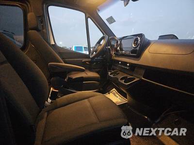 2026 Mercedes-Benz Sprinter 2500 Passenger Van High Roof 170.0" WB - zdjęcie 8 z 17 - miniatura