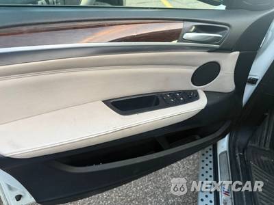 2014 BMW X6 Sports Activity Vehicle xDrive35i - zdjęcie 20 z 38 - miniatura
