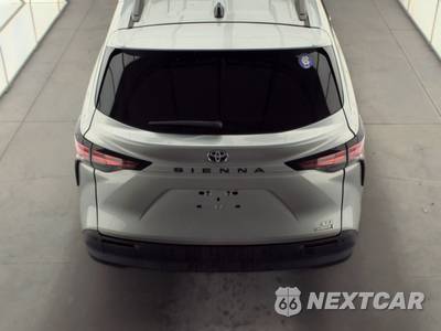 2022 Toyota Sienna XLE 7-Passenger 120.5" WB - zdjęcie 5 z 28 - miniatura