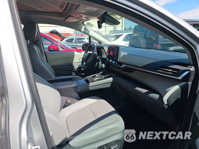 2022 Toyota Sienna XLE 7-Passenger 120.5" WB - zdjęcie 8 z 28 - miniatura