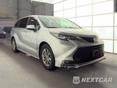 2022 Toyota Sienna XLE 7-Passenger 120.5" WB - zdjęcie 3 z 28 - miniatura