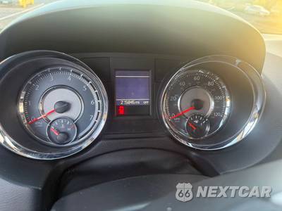 2015 Chrysler Town & Country Touring 121.2" WB - zdjęcie 29 z 44 - miniatura