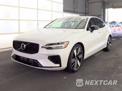 2024 Volvo S60 Recharge Plug-In Hybrid T8 Plus Dark Theme - zdjęcie 1 z 23 - miniatura