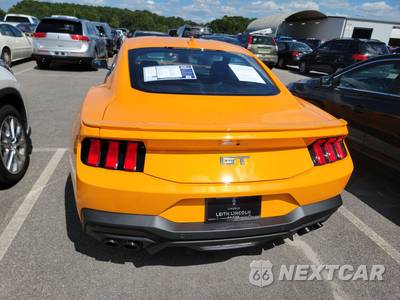 2026 Ford Mustang GT Premium Coupe - zdjęcie 5 z 17 - miniatura