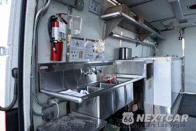 2017 Mercedes-Benz Sprinter 2500 Worker Cargo Van High Roof 170.3" WB - zdjęcie 4 z 50 - miniatura