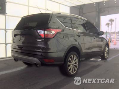 2017 Ford Escape Titanium - zdjęcie 4 z 27 - miniatura
