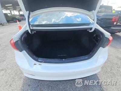 2017 Hyundai Elantra Value Edition Sedan - zdjęcie 16 z 26 - miniatura