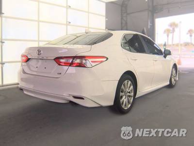 2018 Toyota Camry LE - zdjęcie 4 z 21 - miniatura