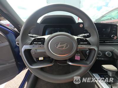 2025 Hyundai Elantra SE - zdjęcie 10 z 22 - miniatura