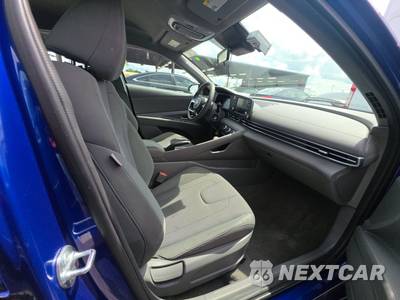 2025 Hyundai Elantra SE - zdjęcie 8 z 22 - miniatura