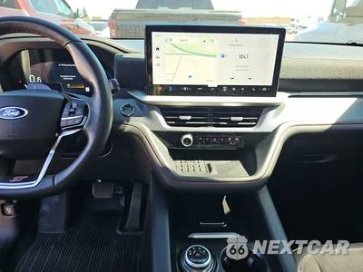 2025 Ford Explorer ST - zdjęcie 17 z 35 - miniatura