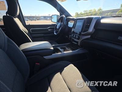 2019 Ram 1500 Big Horn/Lone Star Extended Cab Medium Bed - zdjęcie 8 z 18 - miniatura