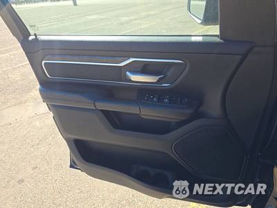 2019 Ram 1500 Big Horn/Lone Star Extended Cab Medium Bed - zdjęcie 9 z 18 - miniatura