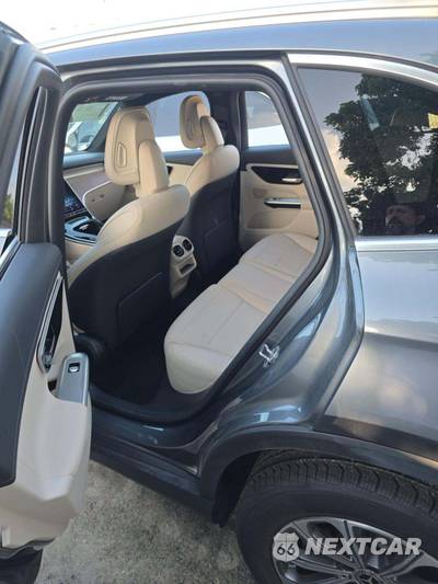 2023 Mercedes-Benz GLC 300 4MATIC - zdjęcie 7 z 9 - miniatura