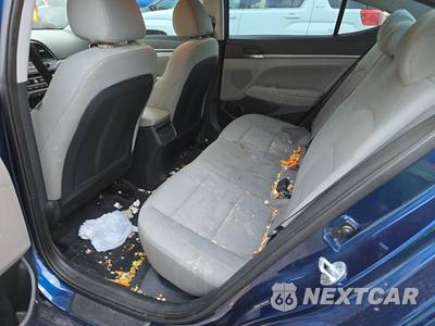 2017 Hyundai Elantra SE Sedan - zdjęcie 13 z 37 - miniatura