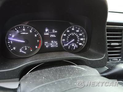 2017 Hyundai Elantra SE Sedan - zdjęcie 12 z 37 - miniatura