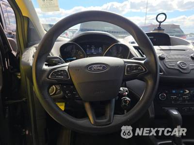 2017 Ford Escape SE - zdjęcie 10 z 18 - miniatura