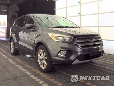 2017 Ford Escape SE - zdjęcie 3 z 18 - miniatura