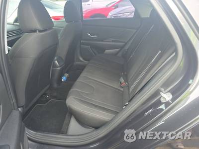 2023 Hyundai Elantra SEL - zdjęcie 13 z 23 - miniatura