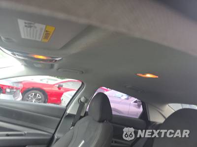 2023 Hyundai Elantra SEL - zdjęcie 17 z 23 - miniatura
