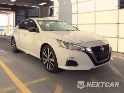 2022 Nissan Altima SR - zdjęcie 3 z 30 - miniatura