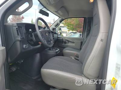 2025 Chevrolet Express 2500 Cargo Van 1WT 135.0" WB - zdjęcie 7 z 30 - miniatura