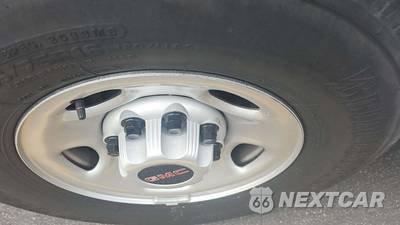 2025 GMC Savana 2500 Cargo Van 1WT 135.0" WB - zdjęcie 24 z 40 - miniatura