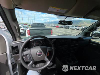2025 GMC Savana 2500 Cargo Van 1WT 135.0" WB - zdjęcie 11 z 40 - miniatura
