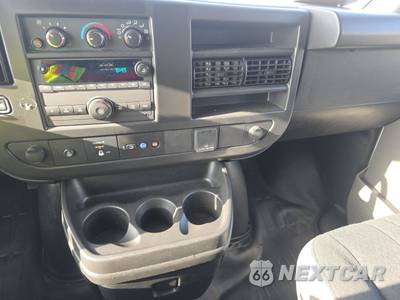 2025 Chevrolet Express 2500 Cargo Van 1WT 135.0" WB - zdjęcie 11 z 37 - miniatura
