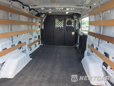 2025 Ford Transit 250 Cargo Van Low Roof 130.0" WB - zdjęcie 15 z 25 - miniatura