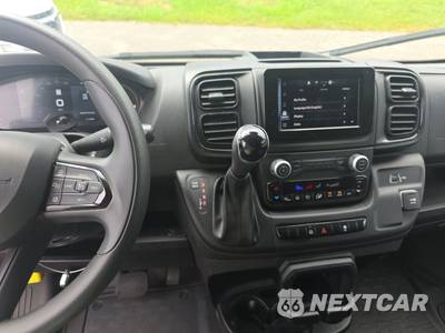 2025 Ram ProMaster 2500 Cargo Van Tradesman w/Passenger Seat Low Roof 136.0" WB - zdjęcie 11 z 24 - miniatura