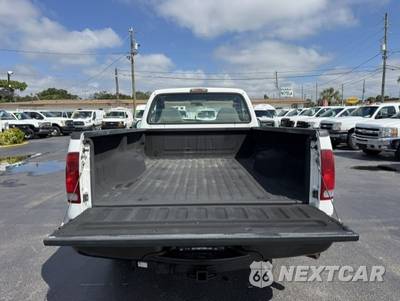 2006 Ford Super Duty F-250 XL Regular Cab Long Bed - zdjęcie 7 z 18 - miniatura