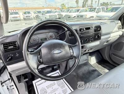 2006 Ford Super Duty F-250 XL Regular Cab Long Bed - zdjęcie 12 z 18 - miniatura