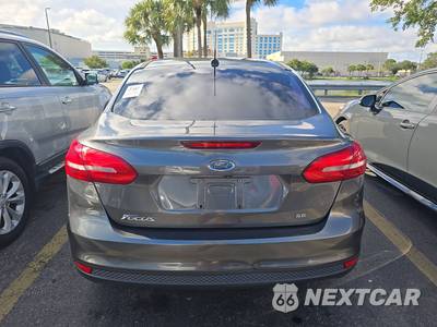 2018 Ford Focus SE Sedan - zdjęcie 5 z 18 - miniatura