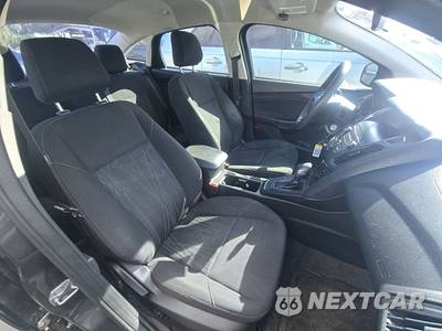 2018 Ford Focus SE Sedan - zdjęcie 8 z 18 - miniatura