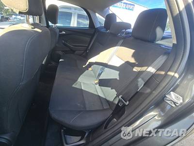 2018 Ford Focus SE Sedan - zdjęcie 13 z 18 - miniatura