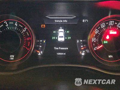 2015 Dodge Challenger R/T Plus - zdjęcie 12 z 18 - miniatura