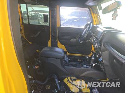 2015 Jeep Wrangler Unlimited Sport - zdjęcie 8 z 17 - miniatura