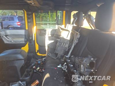2015 Jeep Wrangler Unlimited Sport - zdjęcie 13 z 17 - miniatura